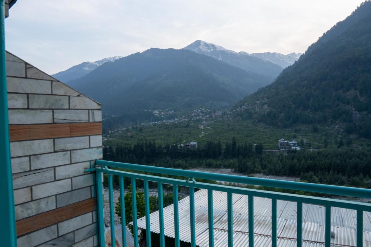 Hostel The Vagabond Manali Exterior foto